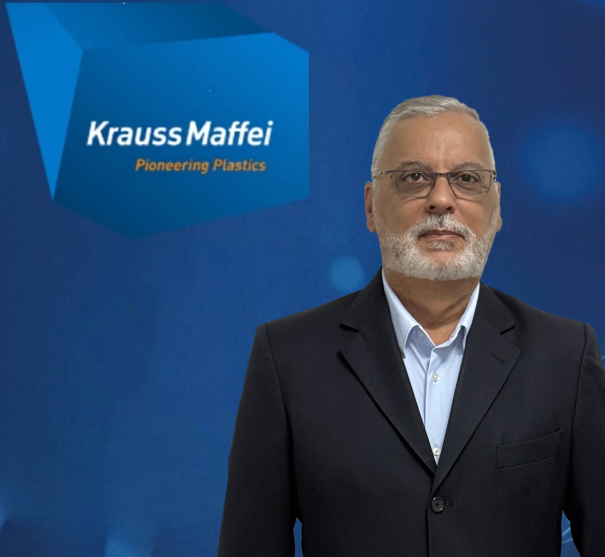 Mario Bonando na KraussMaffei — Business Development Manager
